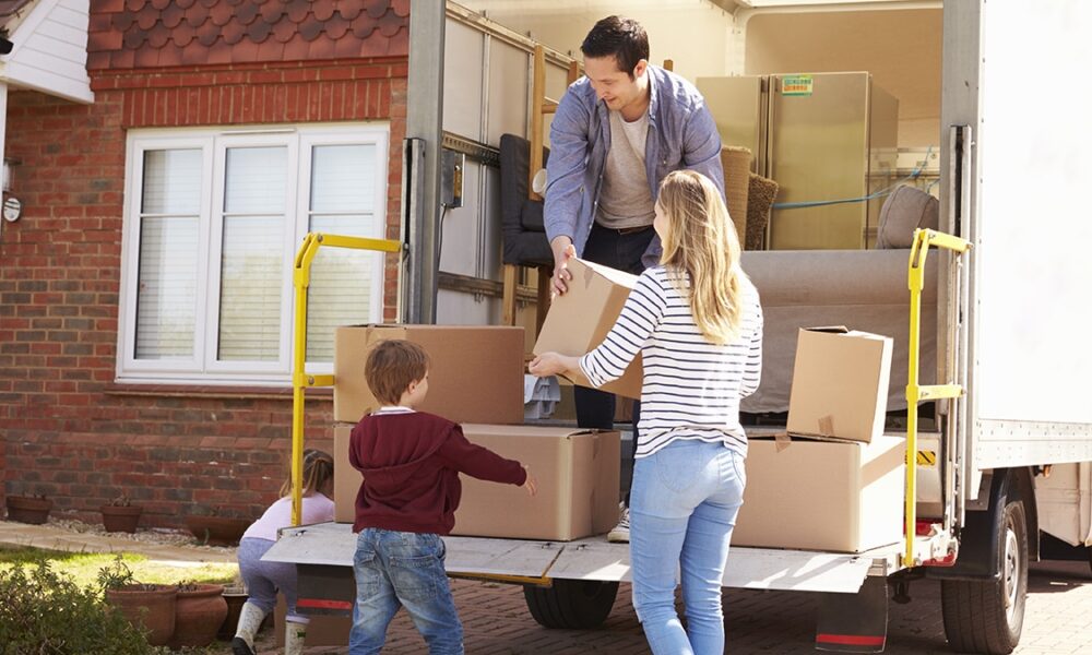 the-distance-between-homes:-the-science-of-smooth-relocation